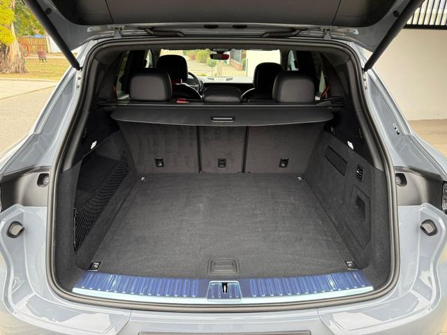 Porsche Cayenne GTS 4.0 AHK Bose PASM PDLS+ Sitzklima 