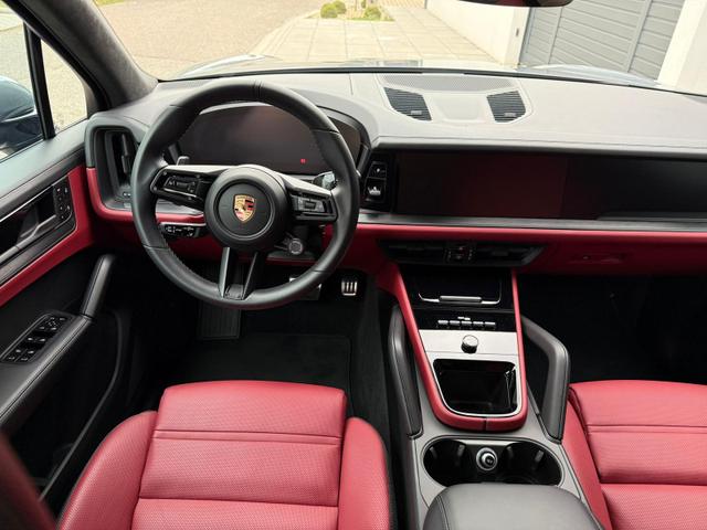 Porsche Cayenne GTS 4.0 AHK Bose PASM PDLS+ Sitzklima 