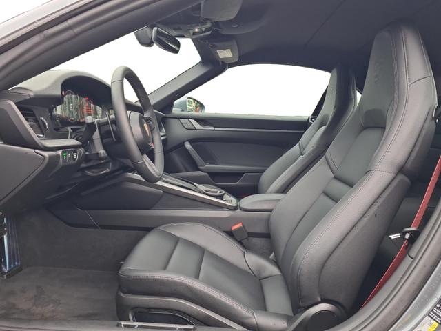 Porsche 911 Cabriolet Carrera 992 BOSE SportAbgas 