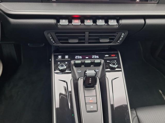 Porsche 911 Cabriolet Carrera 992 BOSE SportAbgas 