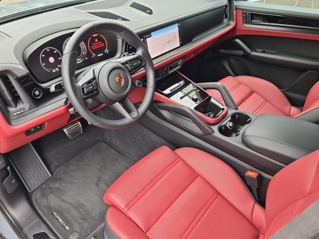 Porsche Cayenne GTS 4.0 AHK Bose PASM PDLS+ Sitzklima 