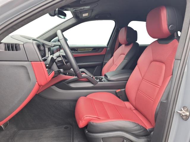 Porsche Cayenne GTS 4.0 AHK Bose PASM PDLS+ Sitzklima 