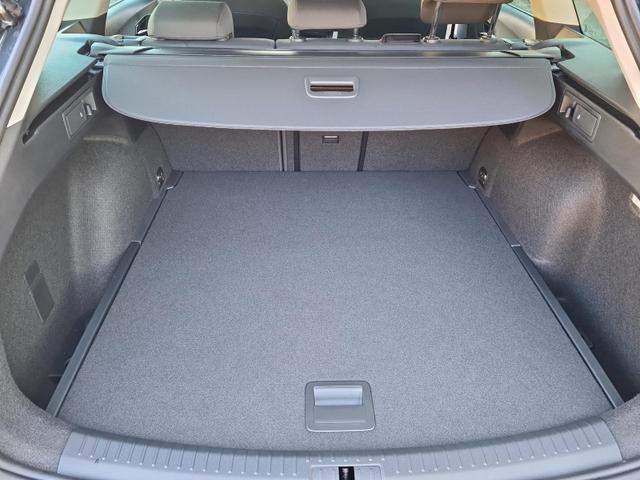 Seat Leon Sportstourer 1.5 eTSI 110 kW Style DSG FullLink Kamera Winter 