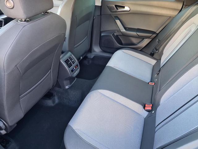 Seat Leon Sportstourer 1.5 eTSI 110 kW Style DSG FullLink Kamera Winter 