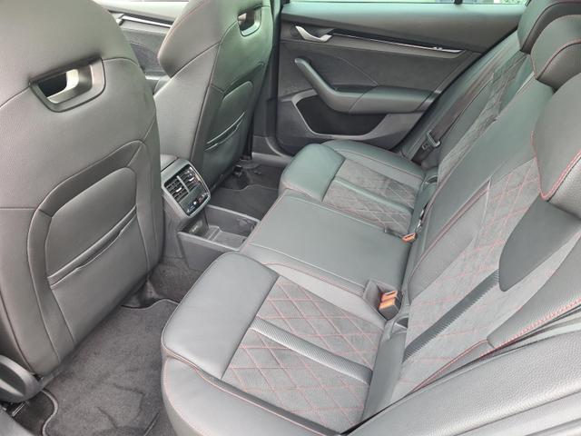 Skoda Octavia Combi 2.0 TSI 195 kW RS WinterPlus Pano Canton 360°Cam HeadUp 