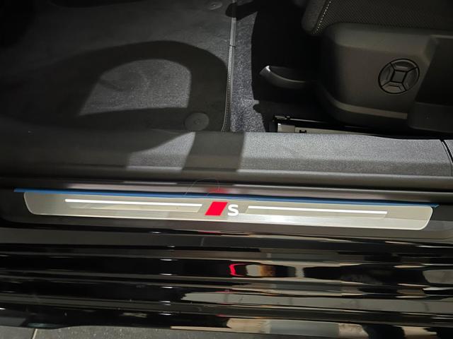 Audi A5 Avant TFSI quattro 150 kW 40 S-tronic S-Line Navi 20" 