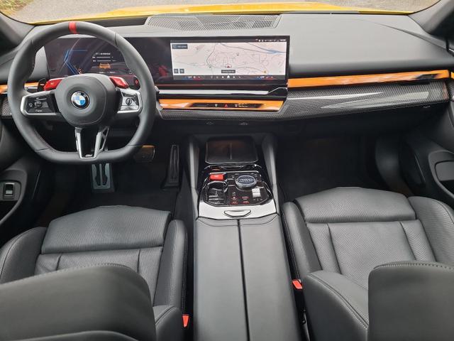 BMW M5 Basis Touring Comfort+DrivAssistPlus+FFC+Pano 
