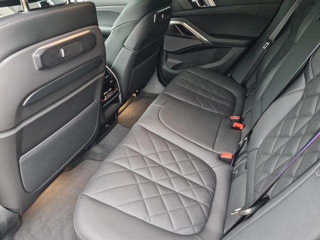 BMW X6 M60 i xDrive M60i DrivAssPro+Innovation+Wärme+Pano+Komfort 