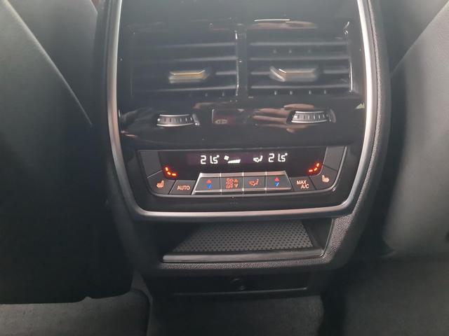 BMW X6 M60 i xDrive M60i DrivAssPro+Innovation+Wärme+Pano+Komfort 