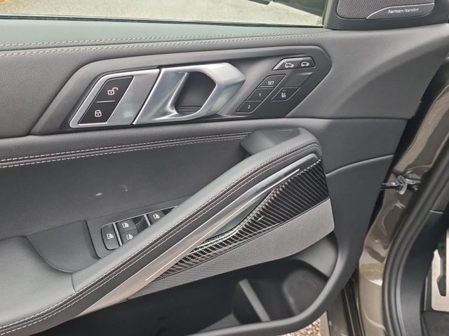 BMW X6 M60 i xDrive M60i DrivAssPro+Innovation+Wärme+Pano+Komfort 