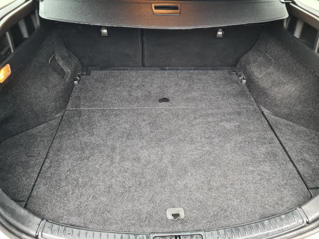 Toyota Auris Touring Sports Hybrid Team D 