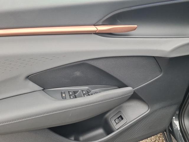 Cupra Terramar 1.5 eTSI 110 kW TSI DSG IntelligentDriveXL+EDGE+AHK 