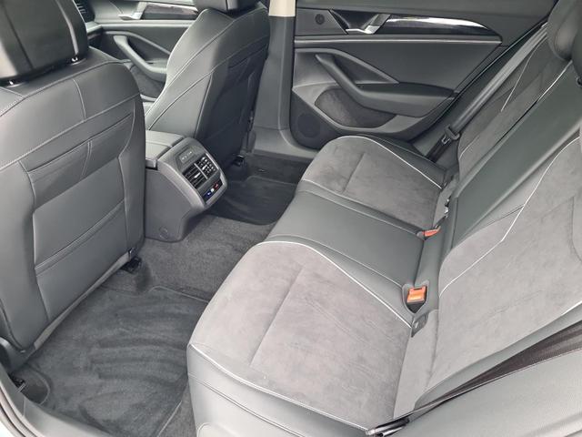 Volkswagen Passat Variant 2.0 TDI 110 kW Business AHK+Akustik+ParkPro 