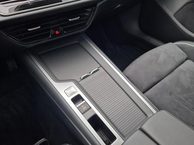 Volkswagen Passat Variant 2.0 TDI 110 kW Business AHK+Akustik+ParkPro 