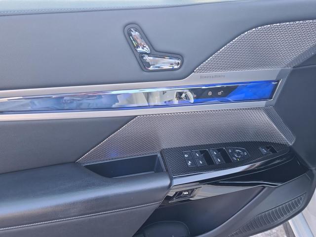 BMW 7er 740 d xDrive M Sport 740d MSport TheatreScreen Sky Innovations 