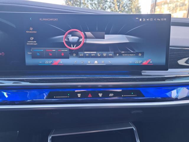 BMW 7er 740 d xDrive M Sport 740d MSport TheatreScreen Sky Innovations 