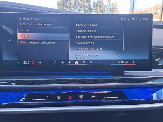 BMW 7er 740 d xDrive M Sport 740d MSport TheatreScreen Sky Innovations 