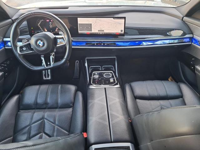 BMW 7er 740 d xDrive M Sport 740d MSport TheatreScreen Sky Innovations 