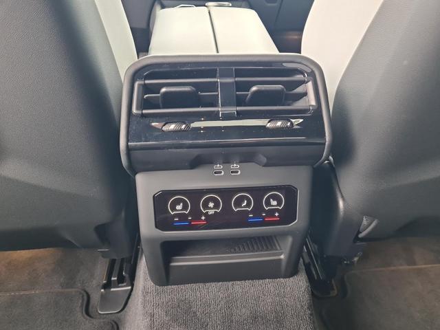 BMW M5 Basis Limousine ParkPro+DrivAssistPro+Comfort 