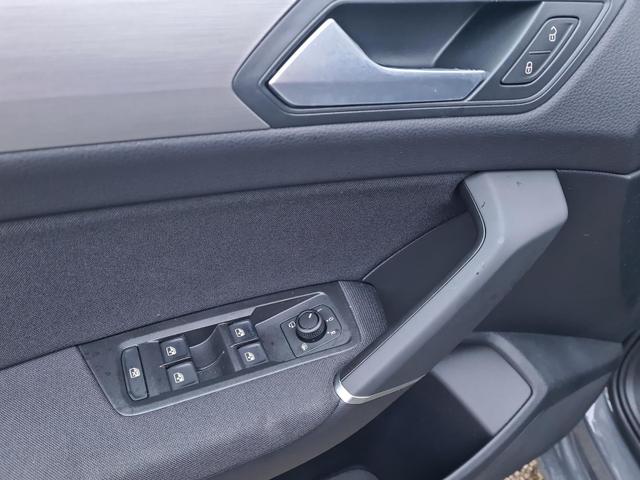 Volkswagen Touran Comfortline BMT/Start-Stopp 1.5TSI DSG AHK Navi LED 7Sitz 