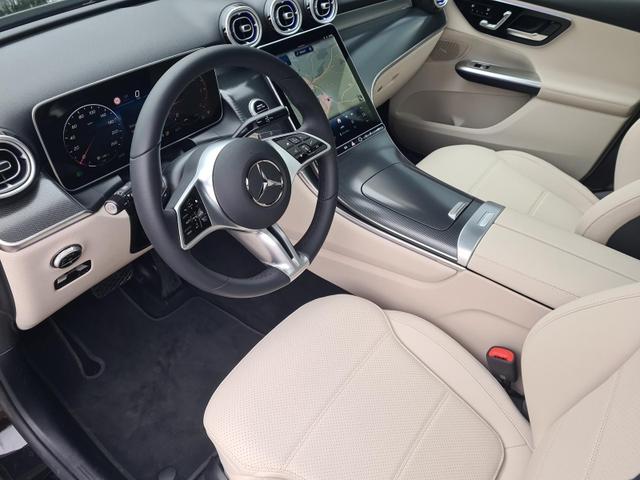 Mercedes-Benz GLC 220 d 4Matic (254.605) 220d Premium AHK Pano SitzKlima Distronic 