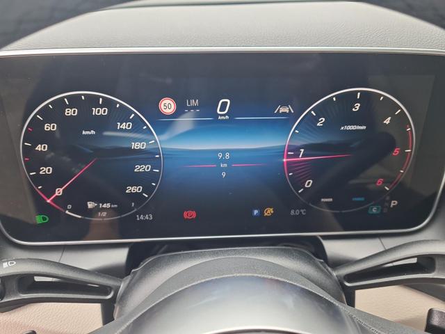 Mercedes-Benz GLC 220 d 4Matic (254.605) 220d Premium AHK Pano SitzKlima Distronic 