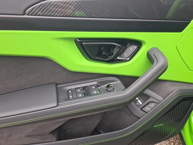 Lamborghini Urus SE AHK NightVision ANIMA 5y warranty+maint. 