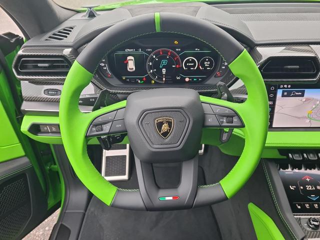 Lamborghini Urus SE AHK NightVision ANIMA 5y warranty+maint. 
