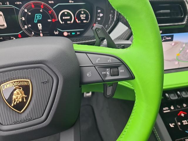 Lamborghini Urus SE AHK NightVision ANIMA 5y warranty+maint. 