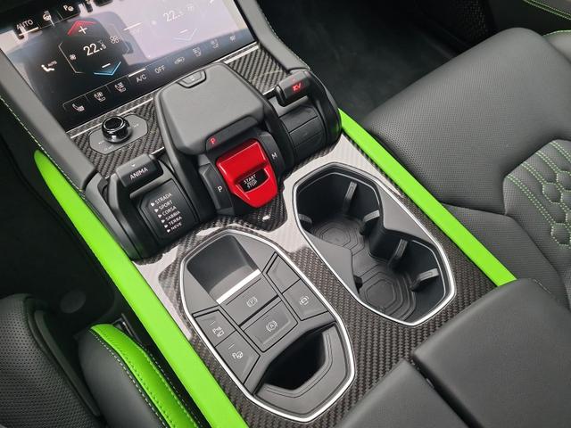 Lamborghini Urus SE AHK NightVision ANIMA 5y warranty+maint. 