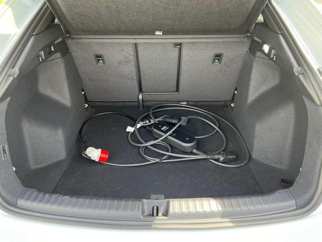 Audi Q4 Sportback e-tron 40 basis AHK MagRide Matrix S-Line 