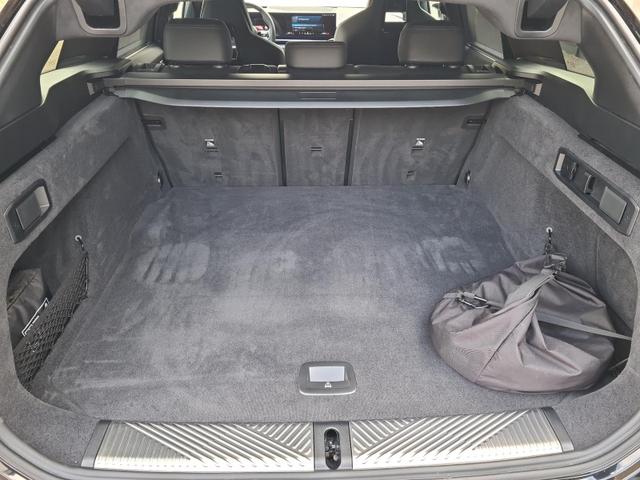 BMW M5 Basis Touring Compund+Comfort+DrivAssistPro+Pano 