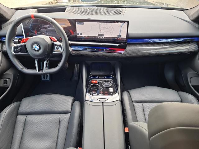 BMW M5 Basis Touring Compund+Comfort+DrivAssistPro+Pano 