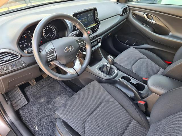 Hyundai i30 Pure Kamera 8-fach Scheckheft 