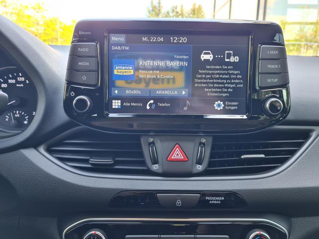 Hyundai i30 Pure Kamera 8-fach Scheckheft 