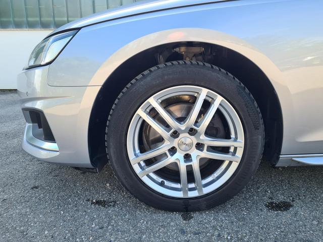 Audi A4 Avant 30 TDI advanced Business AHK Pano Navi 