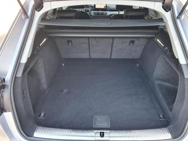 Audi A4 Avant 30 TDI advanced Business AHK Pano Navi 