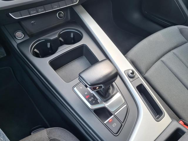 Audi A4 Avant 30 TDI advanced Business AHK Pano Navi 