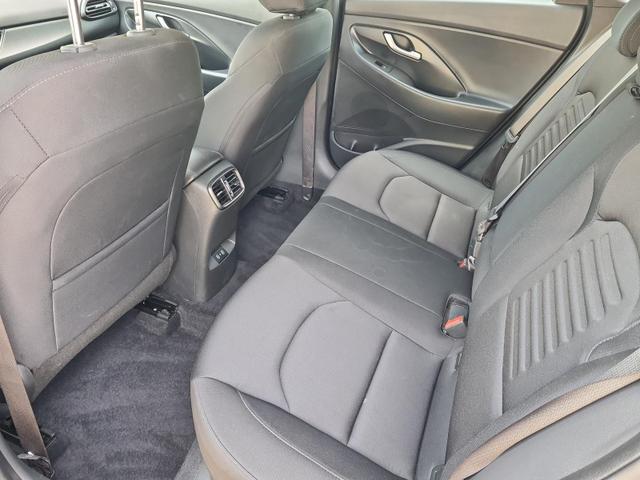 Hyundai i30 Advantage vAHK Navi LED DAB Kamera Winter 