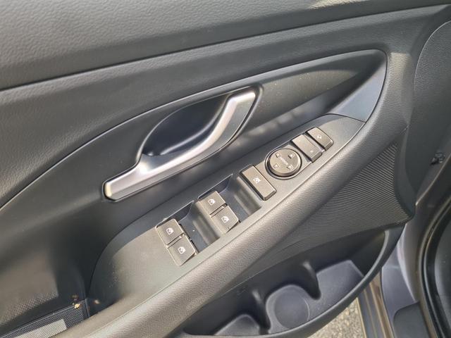Hyundai i30 Advantage vAHK Navi LED DAB Kamera Winter 