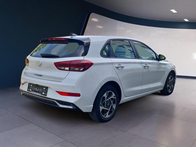 Hyundai i30 Advantage vAHK Navi LED DAB Kamera Winter 