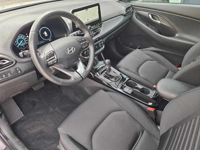 Hyundai i30 Kombi - Advantage cw vAHK Navi LED DAB Kamera Winter