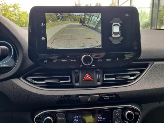 Hyundai i30 Kombi Advantage cw vAHK Navi LED DAB Kamera Winter 