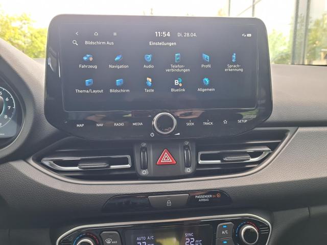 Hyundai i30 Kombi Advantage cw vAHK Navi LED DAB Kamera Winter 