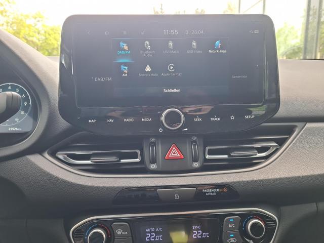 Hyundai i30 Kombi Advantage cw vAHK Navi LED DAB Kamera Winter 