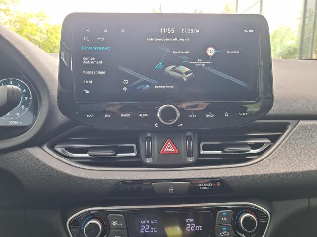 Hyundai i30 Kombi Advantage cw vAHK Navi LED DAB Kamera Winter 
