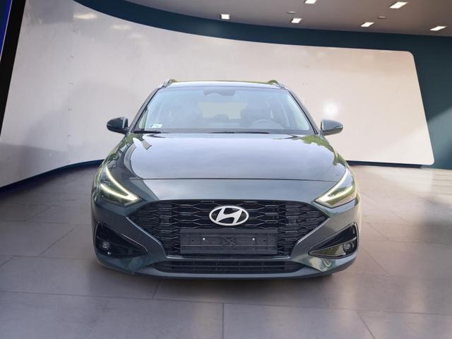 Hyundai i30 Kombi Advantage cw vAHK Navi LED DAB Kamera Winter 