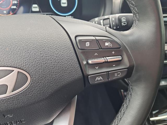 Hyundai i30 Kombi Advantage cw vAHK Navi LED DAB Kamera Winter 