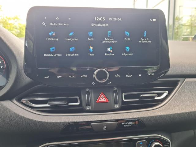 Hyundai i30 Kombi Advantage cw vAHK Navi LED DAB Kamera Winter 