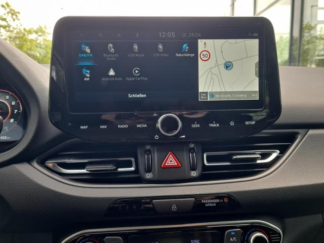 Hyundai i30 Kombi Advantage cw vAHK Navi LED DAB Kamera Winter 